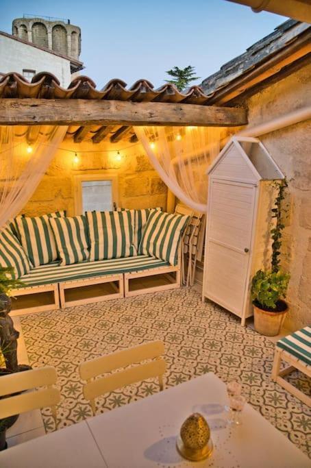 Appartement-Terrasse Centre Historique ユゼ エクステリア 写真