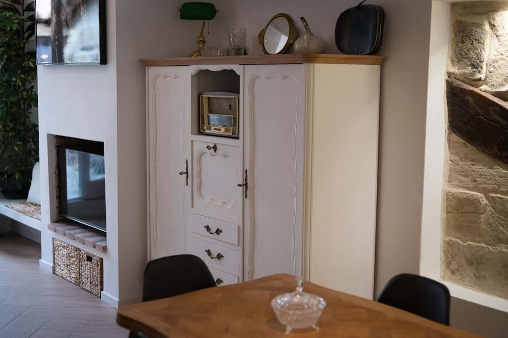 Appartement-Terrasse Centre Historique ユゼ エクステリア 写真