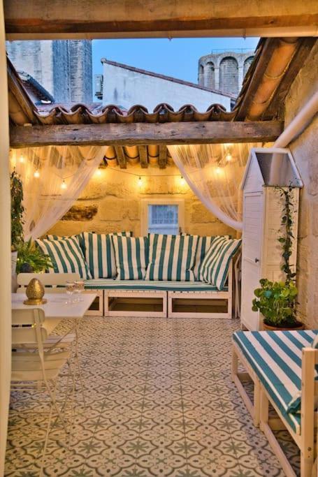 Appartement-Terrasse Centre Historique ユゼ エクステリア 写真